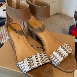 Lucky Brand Sesame heel